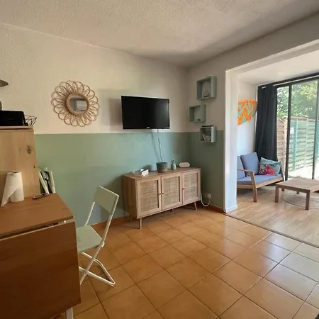 Le Tinhare - With Garden Near The Sea Apartment